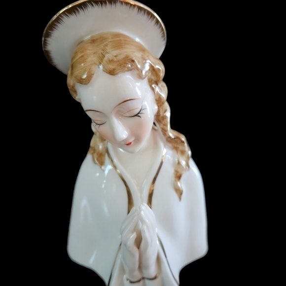 Vintage Norcrest praying, Madonna - Picture 11 of 12